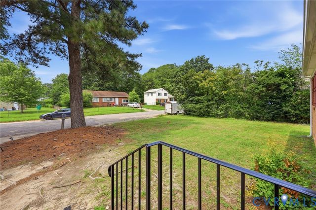 2587 Pinehurst Dr, Petersburg, VA 23805