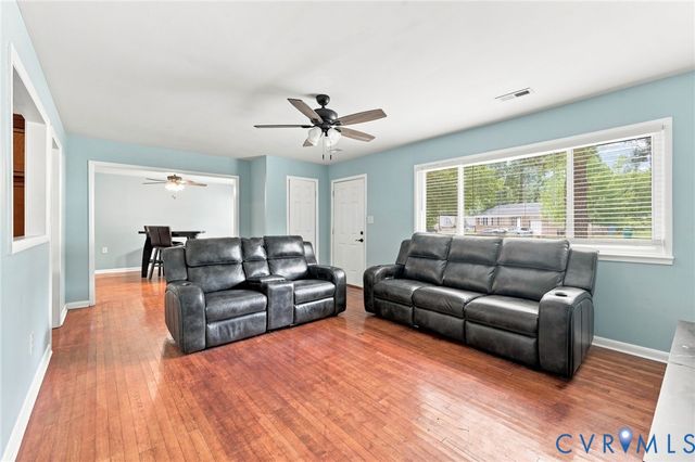 2587 Pinehurst Dr, Petersburg, VA 23805