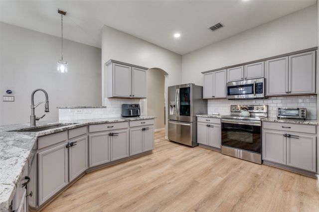 2820 Saddlebred Trail, Celina, TX 75009