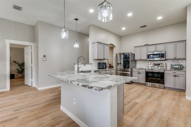 2820 Saddlebred Trail, Celina, TX 75009