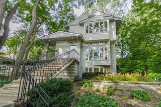 555 Montcalm Place, Saint Paul, MN 55116