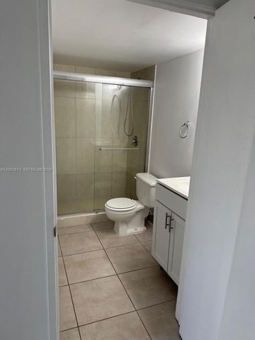6135 NW 186th Street 312, Hialeah, FL 33015