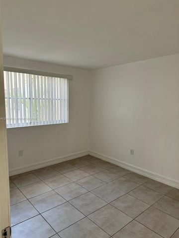 6135 NW 186th Street 312, Hialeah, FL 33015