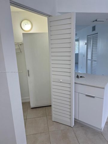 6135 NW 186th Street 312, Hialeah, FL 33015