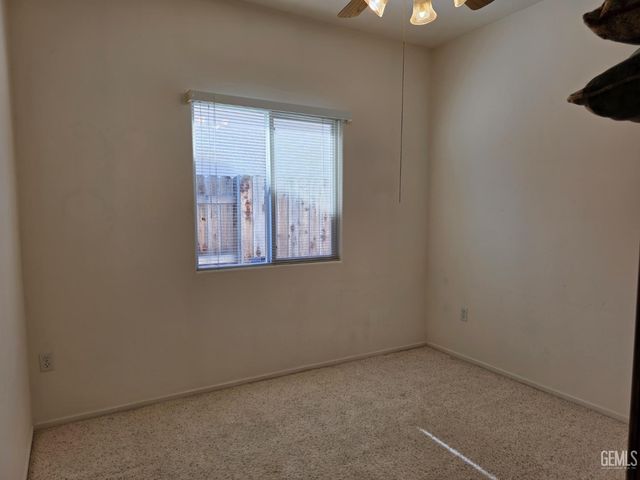 5617 Summer Cypress Drive, Bakersfield, CA 93313