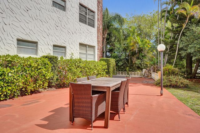 3910 Crystal Lake Drive 101, Deerfield Beach, FL 33064