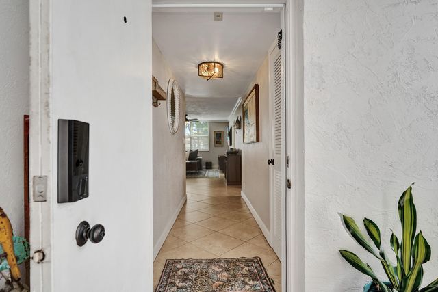 3910 Crystal Lake Drive 101, Deerfield Beach, FL 33064