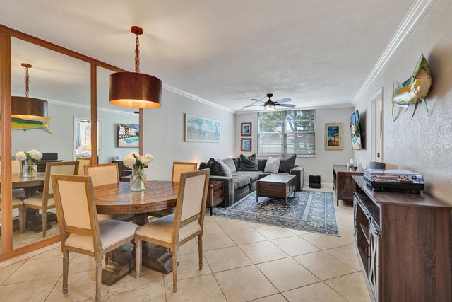 3910 Crystal Lake Drive 101, Deerfield Beach, FL 33064