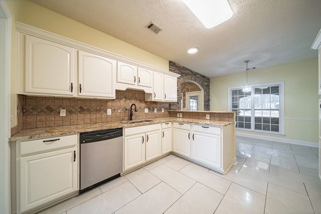 50 Lee Road 0246, Salem, AL 36874