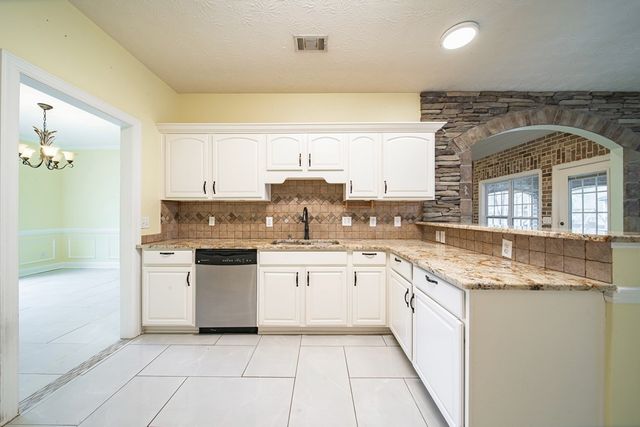 50 Lee Road 0246, Salem, AL 36874