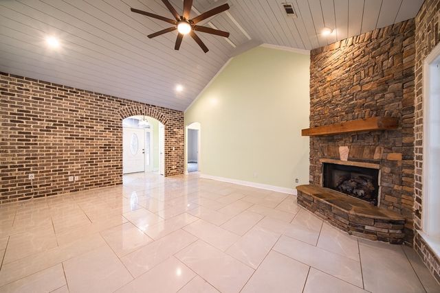 50 Lee Road 0246, Salem, AL 36874