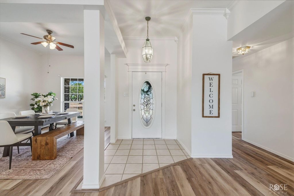 Image 10 of property listing at 11561 Twin Lakes Lane, San Angelo, TX 76904
