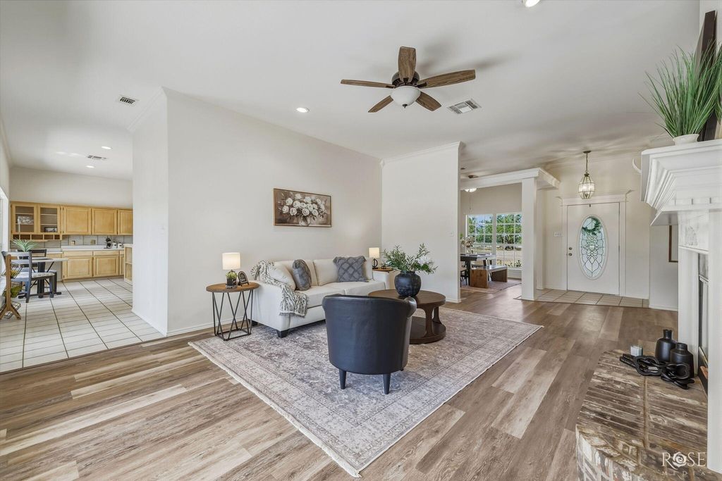 Image 13 of property listing at 11561 Twin Lakes Lane, San Angelo, TX 76904
