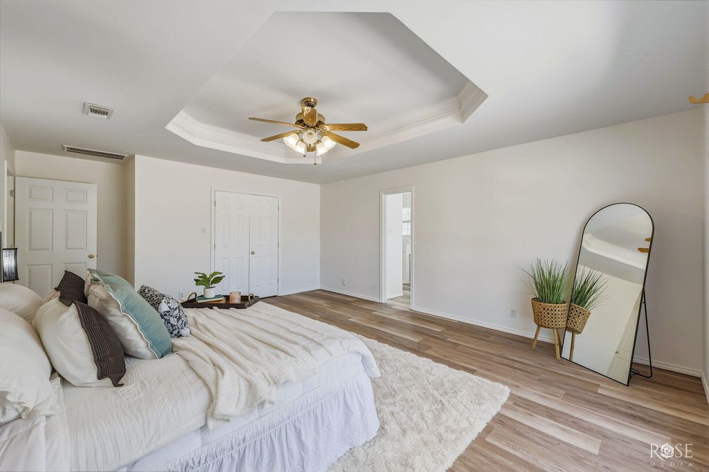 Image 24 of property listing at 11561 Twin Lakes Lane, San Angelo, TX 76904
