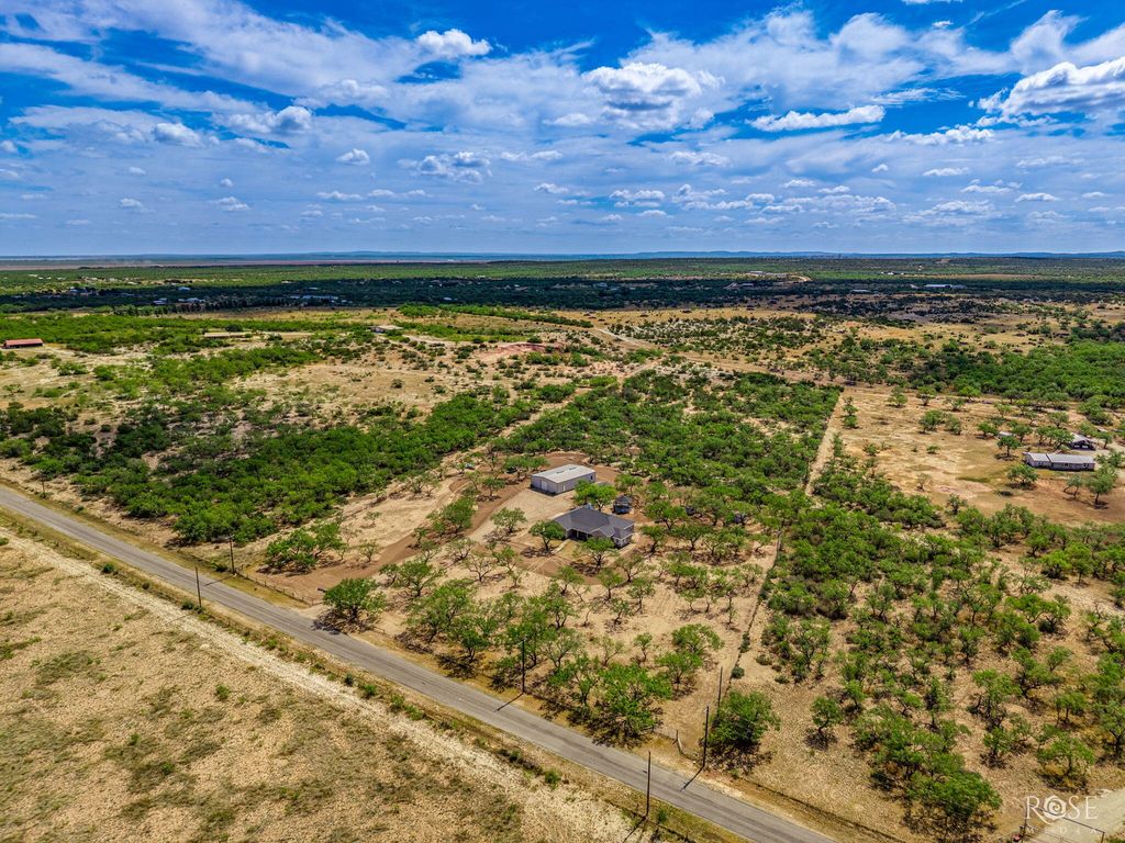 Image 47 of property listing at 11561 Twin Lakes Lane, San Angelo, TX 76904
