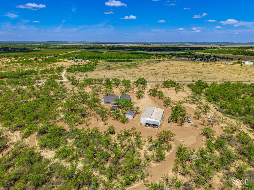 Image 57 of property listing at 11561 Twin Lakes Lane, San Angelo, TX 76904