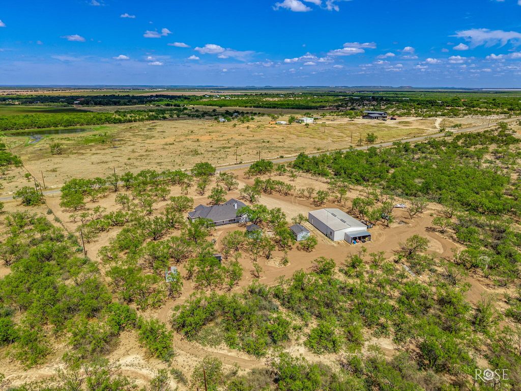 Image 58 of property listing at 11561 Twin Lakes Lane, San Angelo, TX 76904