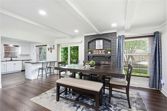 12727 W 100th Street, Lenexa, KS 66215