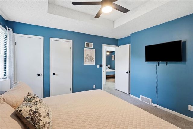 12727 W 100th Street, Lenexa, KS 66215