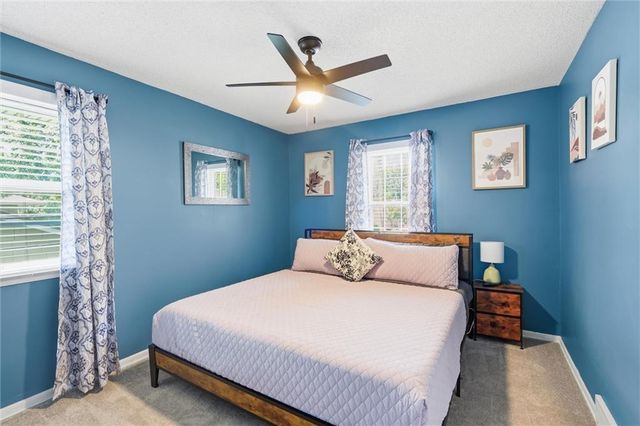 12727 W 100th Street, Lenexa, KS 66215