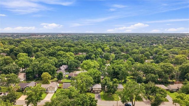 12727 W 100th Street, Lenexa, KS 66215