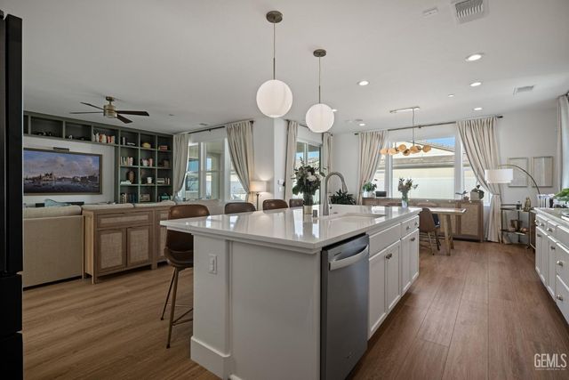 14912 Rutherford Park Avenue, Bakersfield, CA 93311