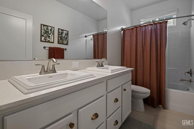 14912 Rutherford Park Avenue, Bakersfield, CA 93311