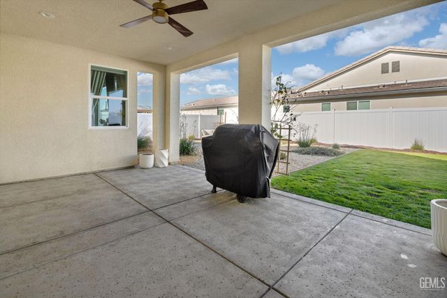 14912 Rutherford Park Avenue, Bakersfield, CA 93311