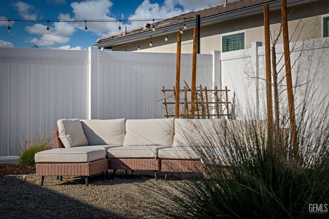 14912 Rutherford Park Avenue, Bakersfield, CA 93311