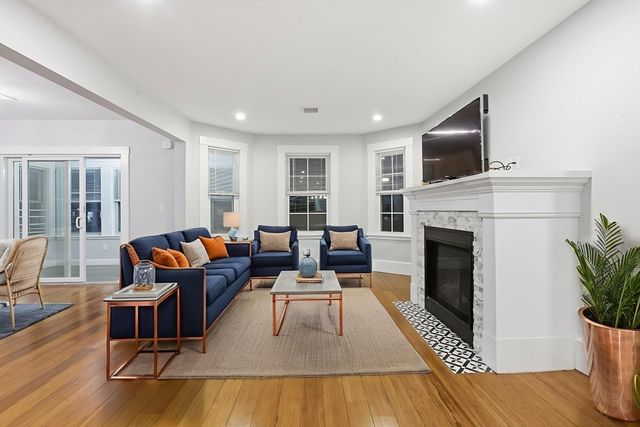 318 Concord Ave 2, Cambridge, MA 02138
