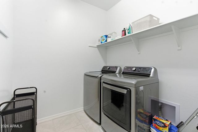 18585 W EL CORTEZ Place, Wittmann, AZ 85361