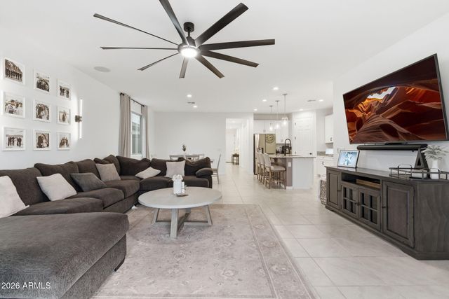 18585 W EL CORTEZ Place, Wittmann, AZ 85361