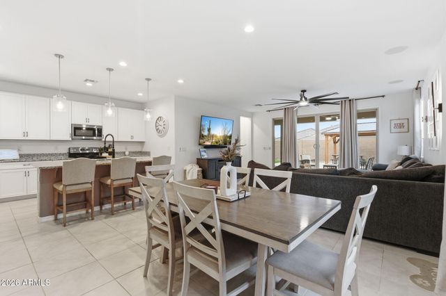 18585 W EL CORTEZ Place, Wittmann, AZ 85361