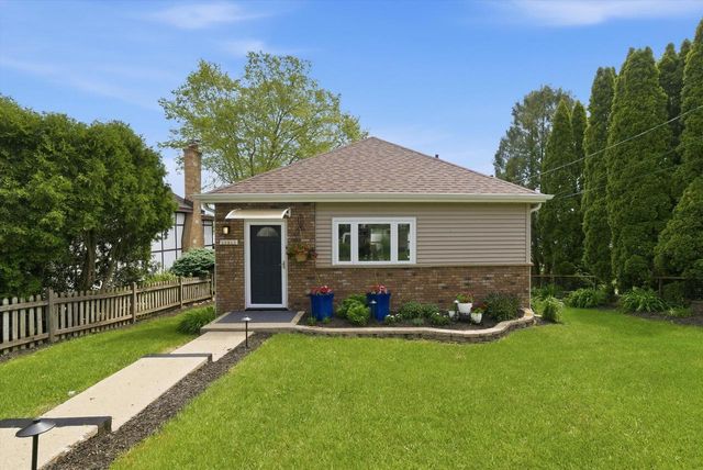 12811 234th AVENUE, Trevor, WI 53179