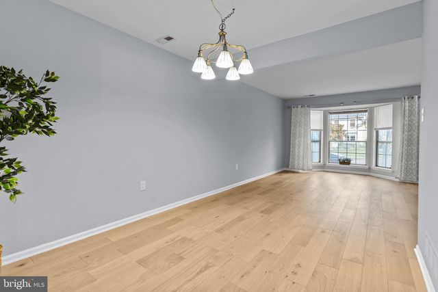 64 LAUREL CIR, Newtown, PA 18940