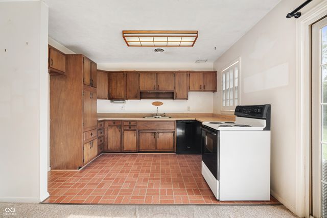 1511 N Dukane Way, Indianapolis, IN 46214