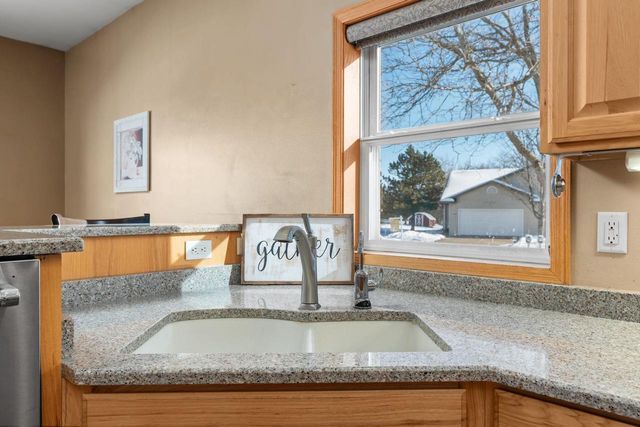 100 Jennifer Circle, Mount Horeb, WI 53572