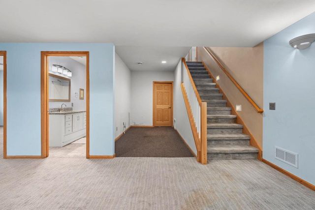 100 Jennifer Circle, Mount Horeb, WI 53572