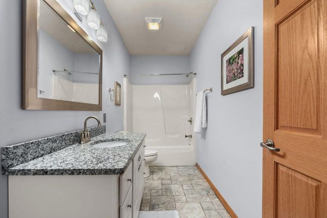 100 Jennifer Circle, Mount Horeb, WI 53572