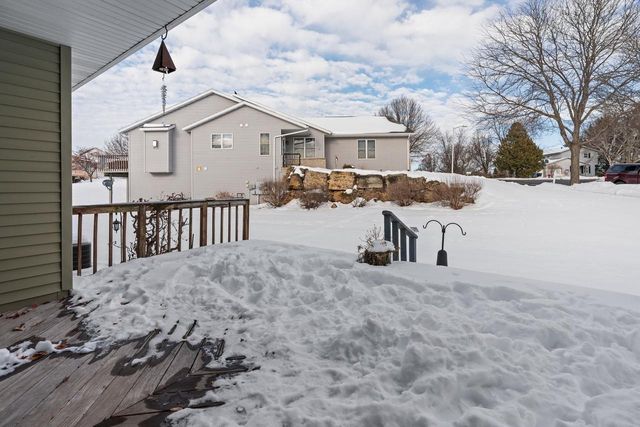 100 Jennifer Circle, Mount Horeb, WI 53572