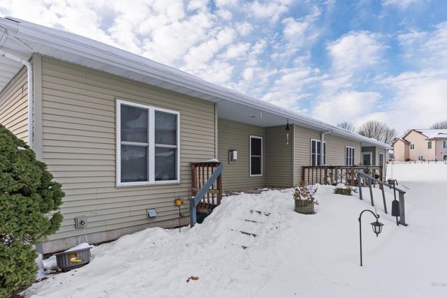 100 Jennifer Circle, Mount Horeb, WI 53572