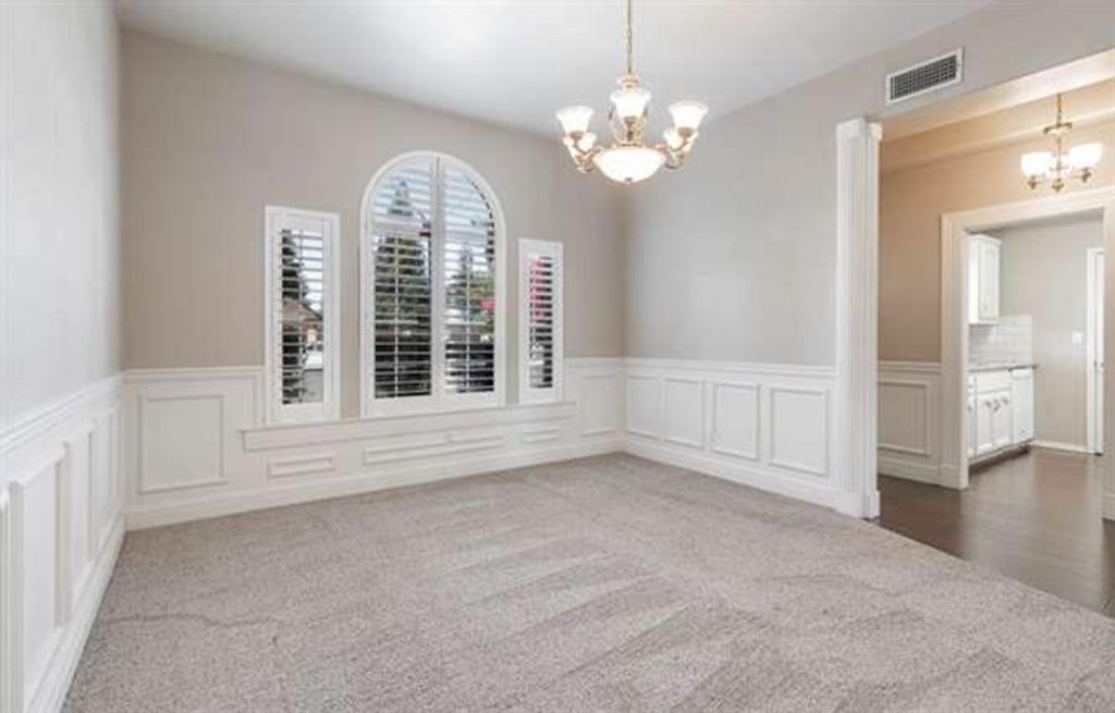 Image 10 of property listing at 175 N Burgan Avenue, Clovis, CA 93611