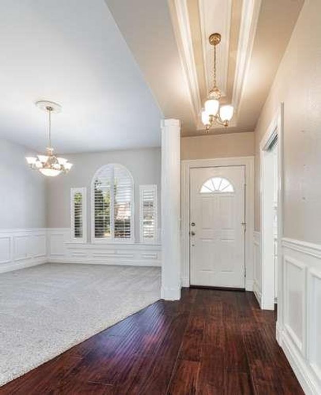 Image 12 of property listing at 175 N Burgan Avenue, Clovis, CA 93611