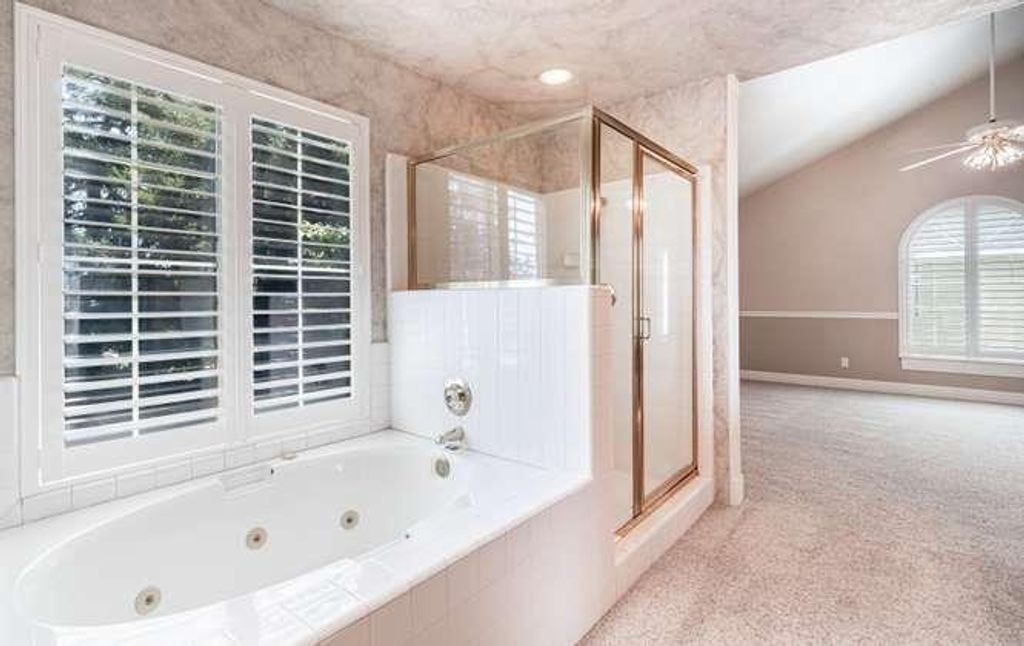 Image 28 of property listing at 175 N Burgan Avenue, Clovis, CA 93611