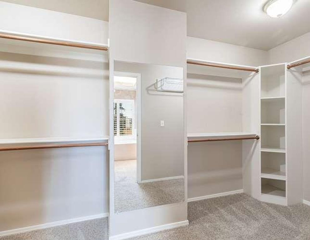 Image 29 of property listing at 175 N Burgan Avenue, Clovis, CA 93611
