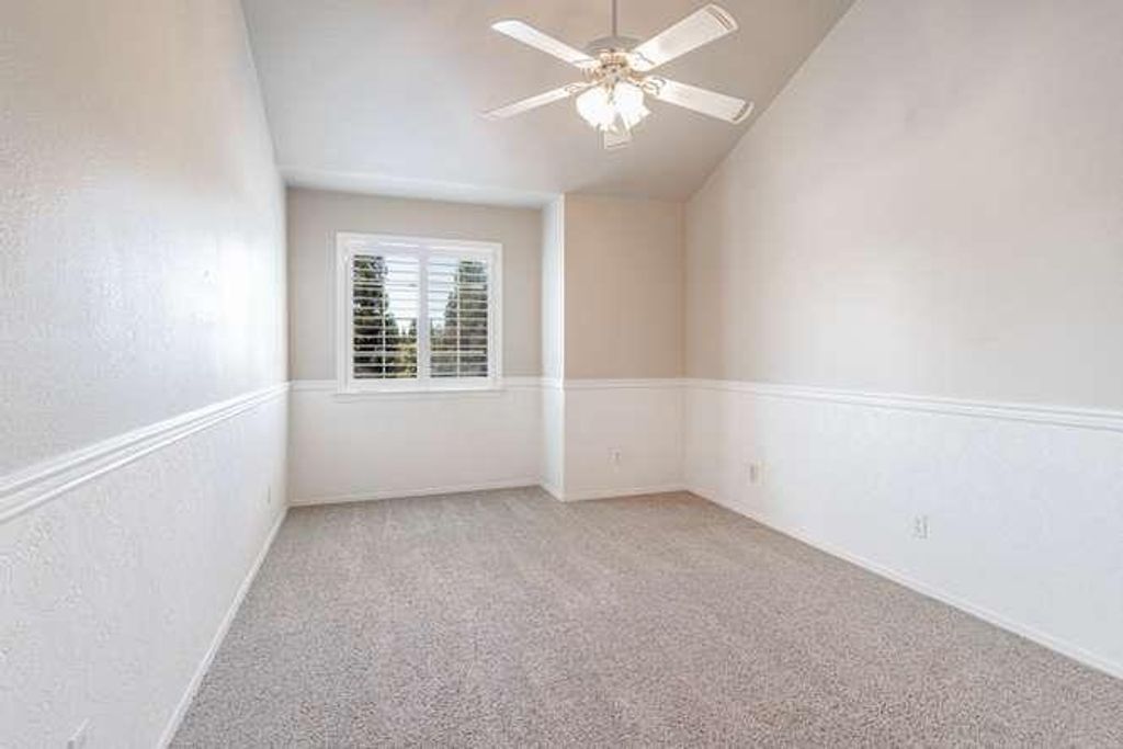 Image 37 of property listing at 175 N Burgan Avenue, Clovis, CA 93611