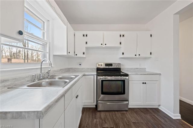 3818 Edgewood Terrace Road, Greensboro, NC 27406