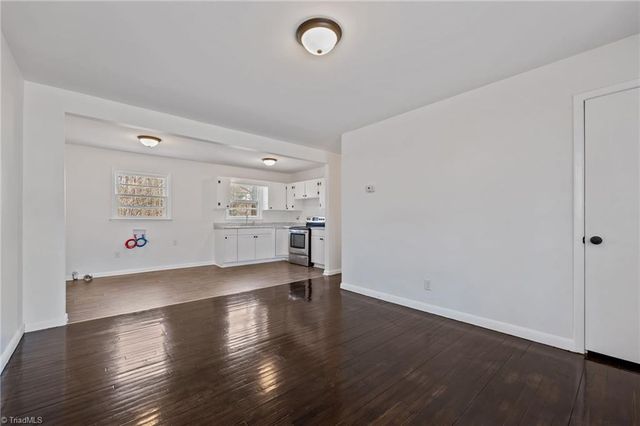 3818 Edgewood Terrace Road, Greensboro, NC 27406