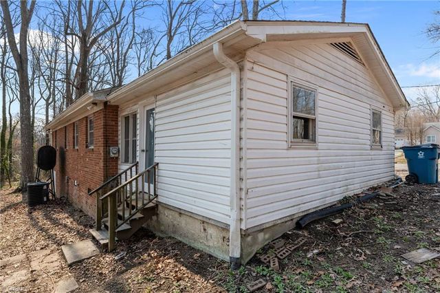 3818 Edgewood Terrace Road, Greensboro, NC 27406