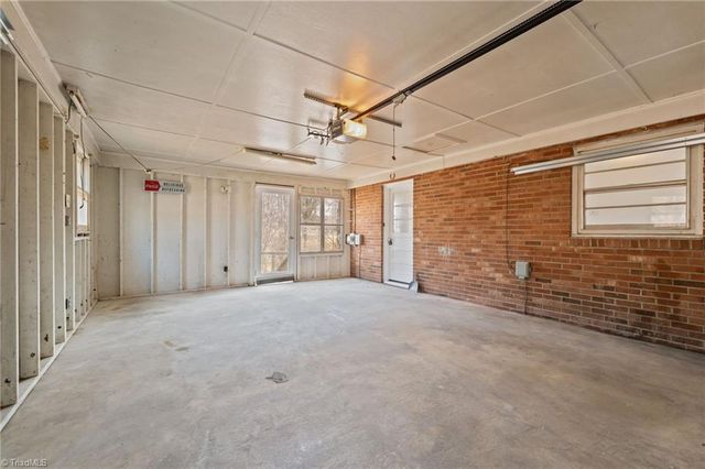 3818 Edgewood Terrace Road, Greensboro, NC 27406